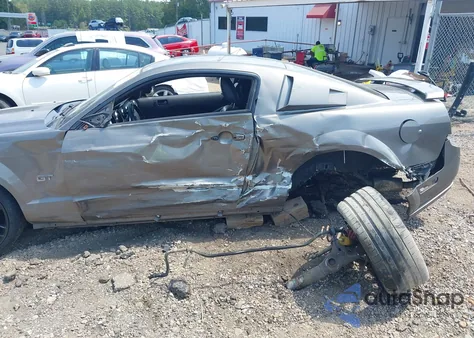 2005 Ford Mustang Gt Deluxe/Gt Premium from USA, damaged, VIN 1ZVFT82H455156312